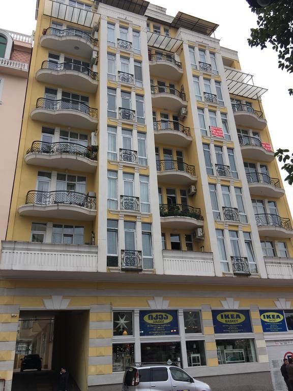 Apartment Pshavela 16 Батумі Екстер'єр фото